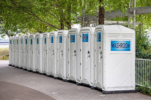 Best Temporary restroom rental  in Warren, MN